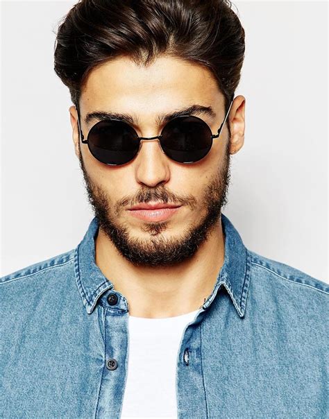 men wearing round sunglasses|More.